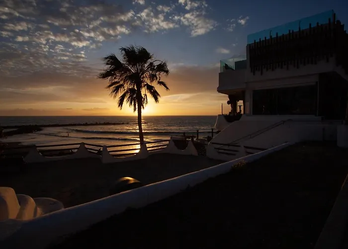 Apartman En Primera Linea De Playa, Centrico, Tranquilo